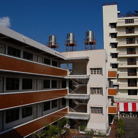 Veerachai Court Chiang Mai Exterior foto